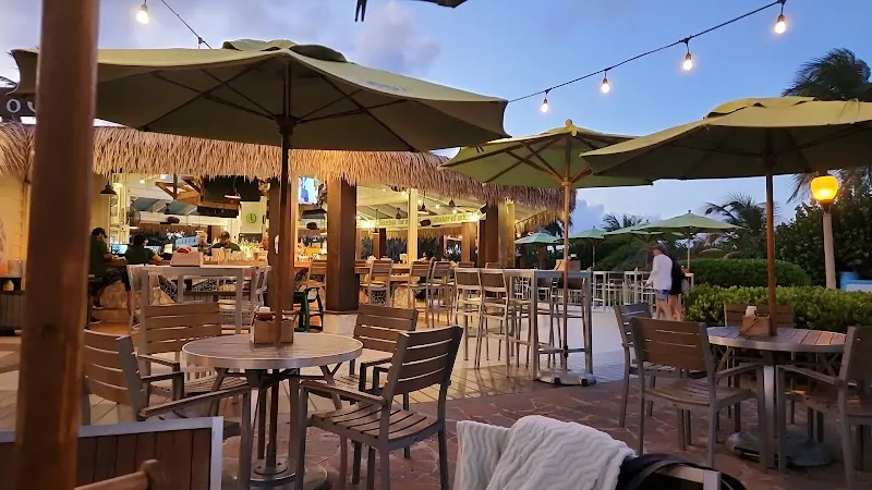 5 o'Clock Somewhere Bar